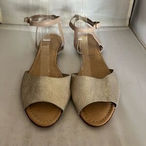 Anthropologie Seychelles Beige Ankle Strap Sandals 8.5